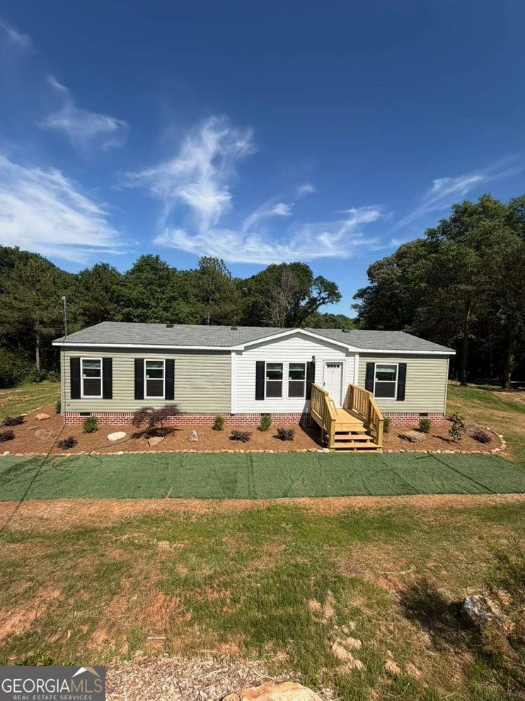 Unit for sale at 2606 Whipporwill Drive, Royston, GA 30662