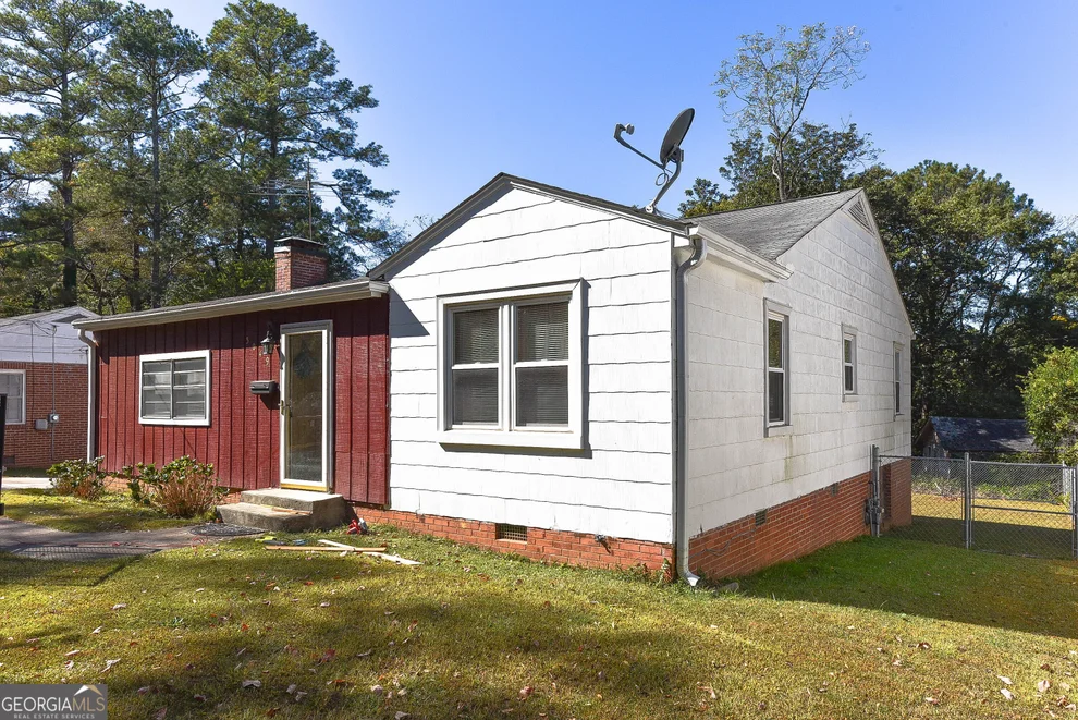 Unit for sale at 3049 Cloverhurst Drive, East Point, GA 30344