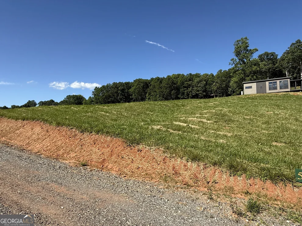 Unit for sale at 527 Saunders lot 56 Road, Franklin, NC 28734