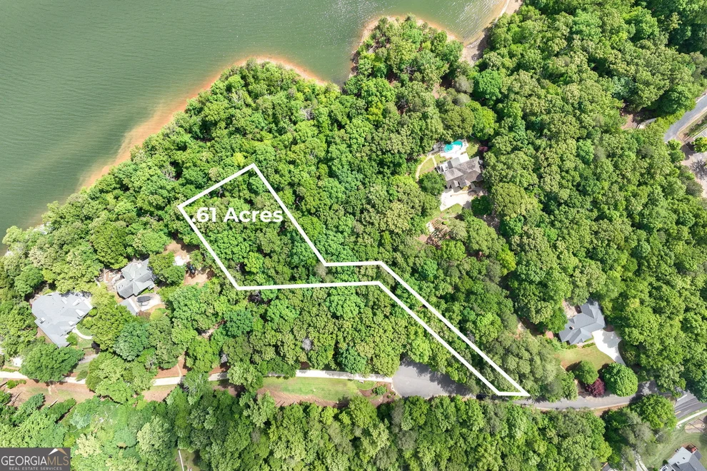 Unit for sale at 208 Lake Pointe Drive, Gainesville, GA 30506