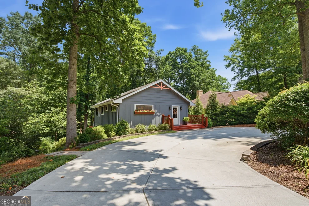 Unit for sale at 2665 Brook Valley Drive, Cumming, GA 30041