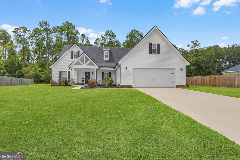 Unit for sale at 166 SE Baker Field Lane, Ludowici, GA 31316
