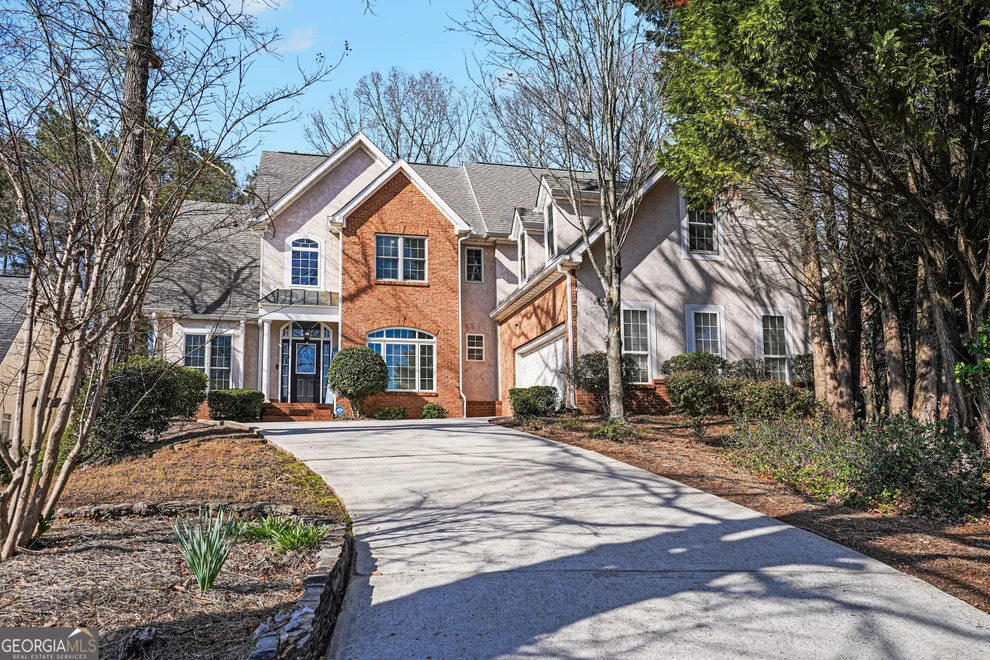 Unit for sale at 158 Eagles Club Drive, Stockbridge, GA 30281