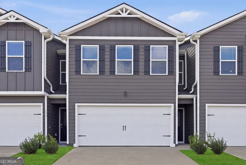 Unit for sale at 236 Norchester Avenue, Hogansville, GA 30230