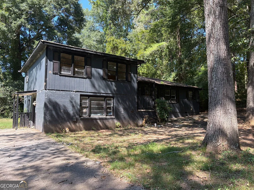 Unit for sale at 7126 Pineview Drive, Covington, GA 30014