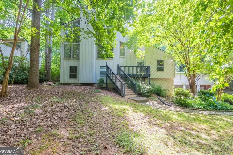 Unit for sale at 1282 Shiloh Trail E, Kennesaw, GA 30144