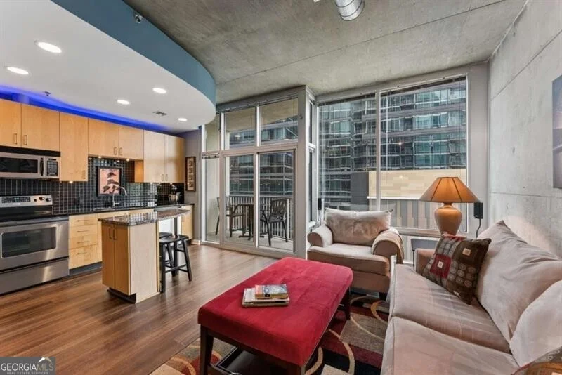 Unit for sale at 923 Peachtree Street NE, Atlanta, GA 30309