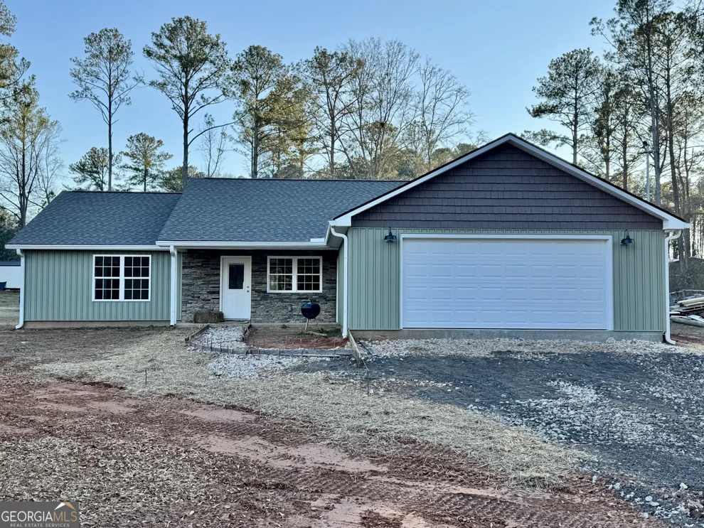 Unit for sale at 124 Mashburn Drive, Wedowee, AL 36278