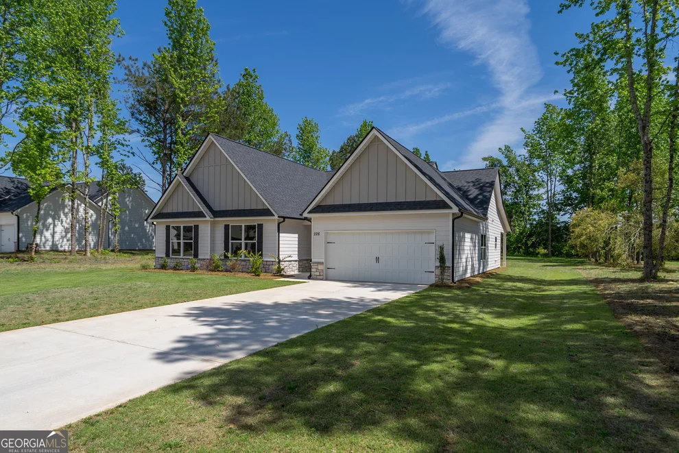 Unit for sale at 226 Good Hope Preserve, Good Hope, GA 30641