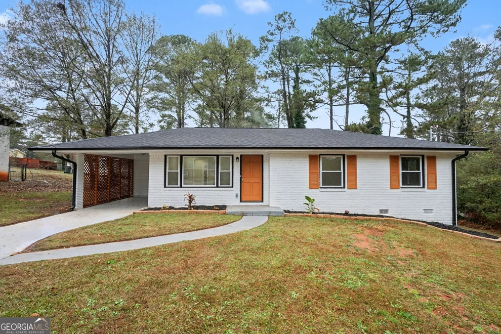 Unit for sale at 61 Overbrook Drive SE, Smyrna, GA 30082