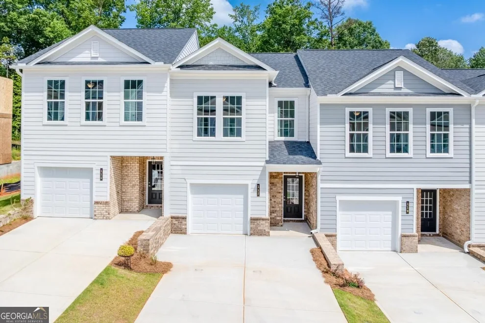 Unit for sale at 117 Greenview Court, Homer, GA 30547