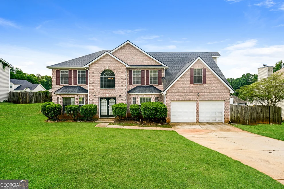 Unit for sale at 4621 Laura Place, Lithonia, GA 30038