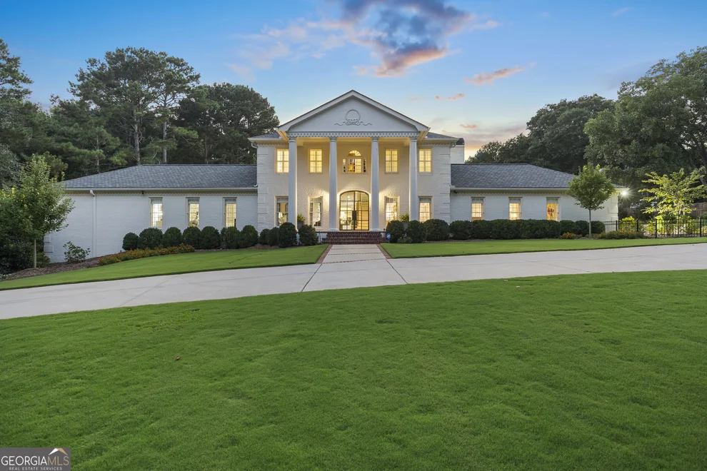 Unit for sale at 1900 Crystal Hills Drive, Athens, GA 30606