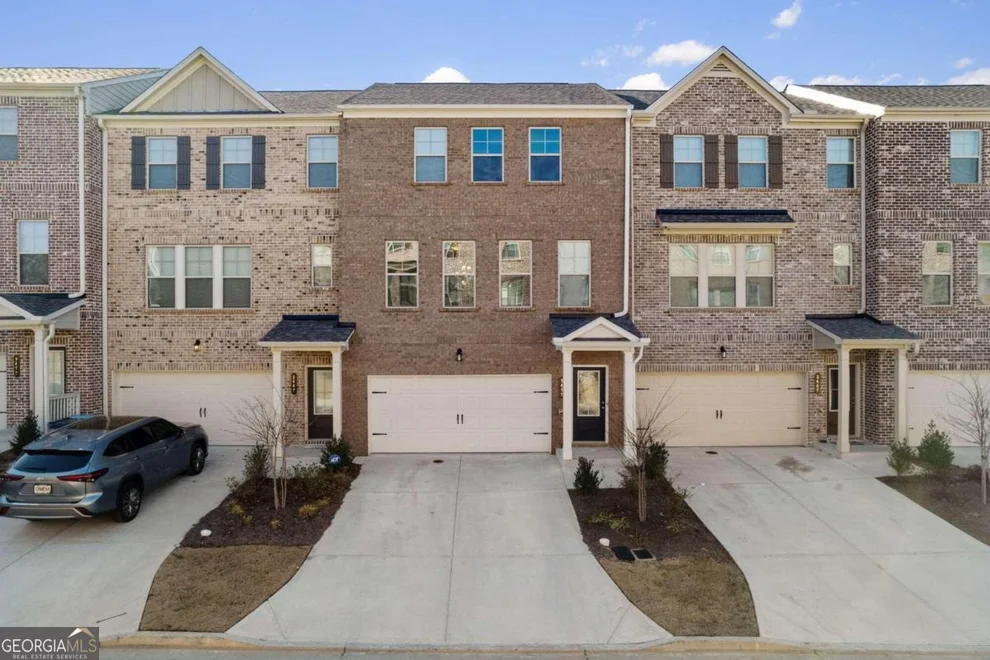 Unit for sale at 3457 Hidden Valley Circle, Lawrenceville, GA 30044