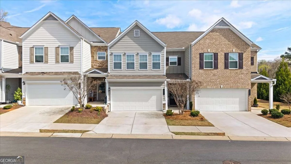 Unit for sale at 301 Braswell Court, Woodstock, GA 30188