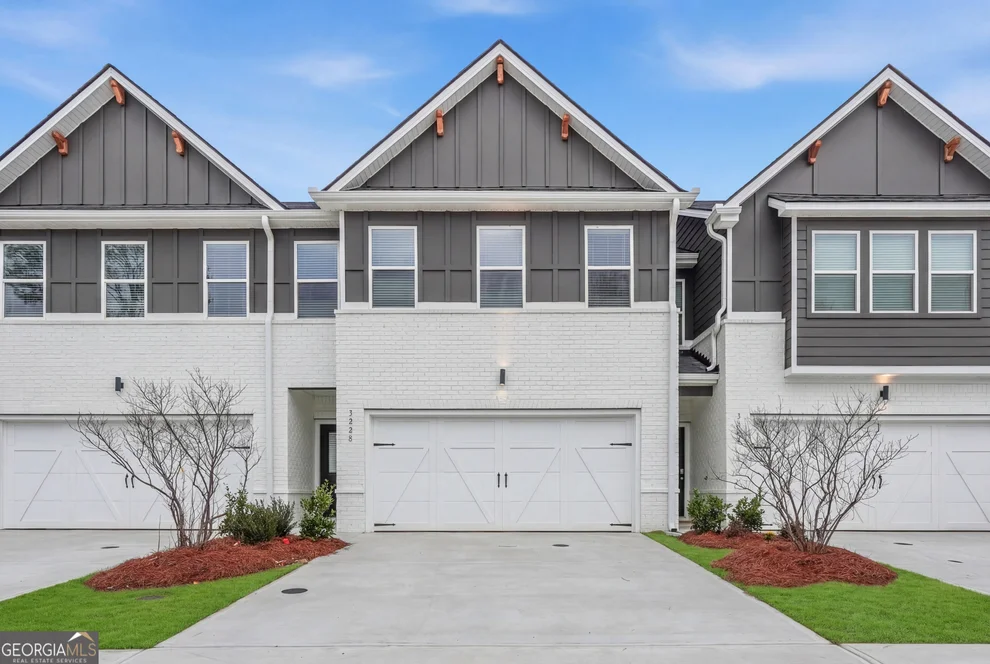 Unit for sale at 3228 Winding Waters Way, Powder Springs, GA 30127