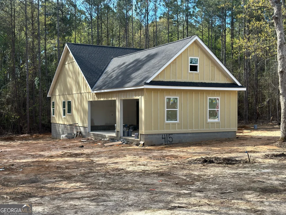 Unit for sale at 415 Woodridge Lane, Cairo, GA 39827