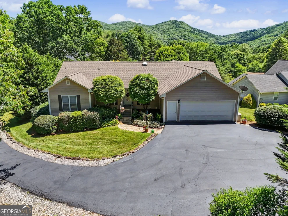 Unit for sale at 499 Driver Lane, Sky Valley, GA 30537