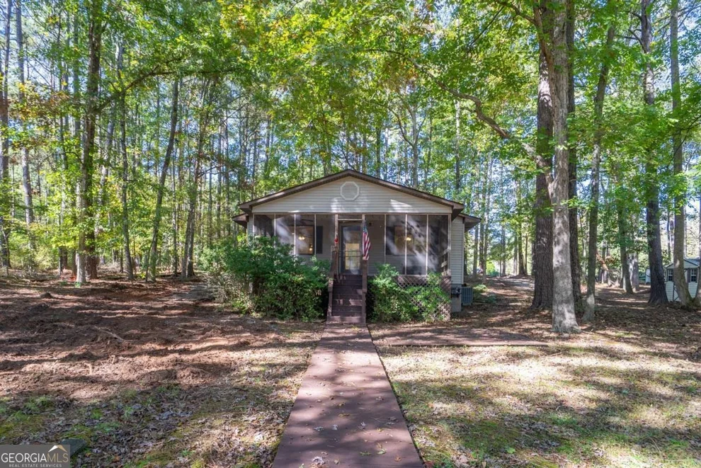 Unit for sale at 248 W River Bend Drive, Eatonton, GA 31024