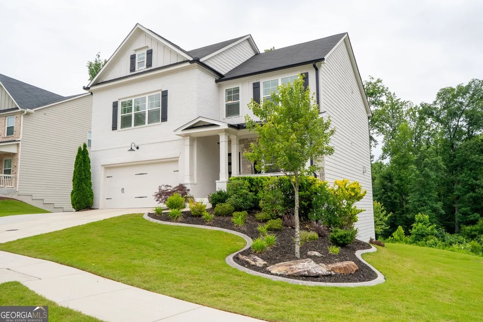 Unit for sale at 6110 Banyan Trail, Cumming, GA 30028