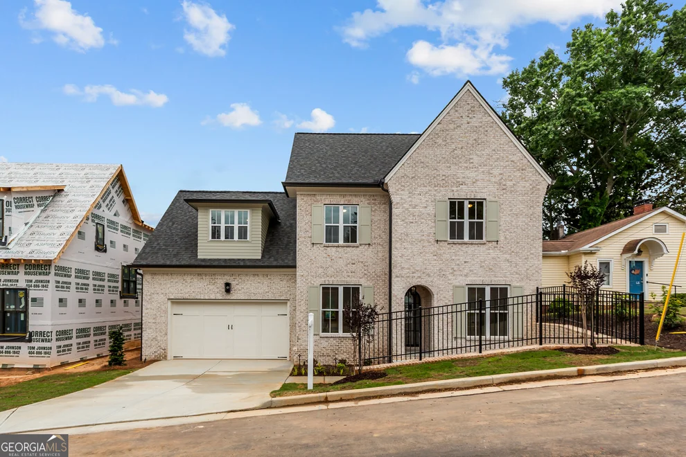 Unit for sale at 29 E Park Street, Buford, GA 30518