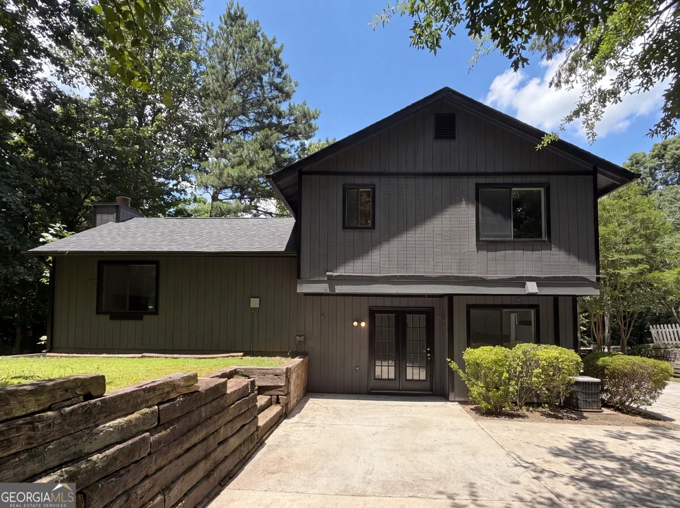 Unit for sale at 691 Millay Court, Stone Mountain, GA 30088