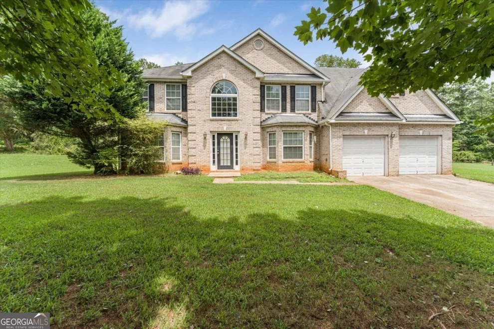 Unit for sale at 533 Trotters Lane, Mcdonough, GA 30252