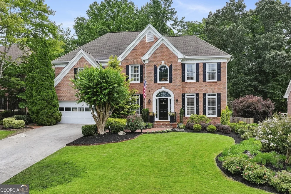 Unit for sale at 3050 Boles Farm Lane, Duluth, GA 30096