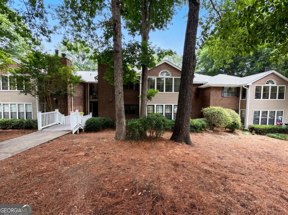 Unit for sale at 507 Barrington Hills Drive, Atlanta, GA 30350