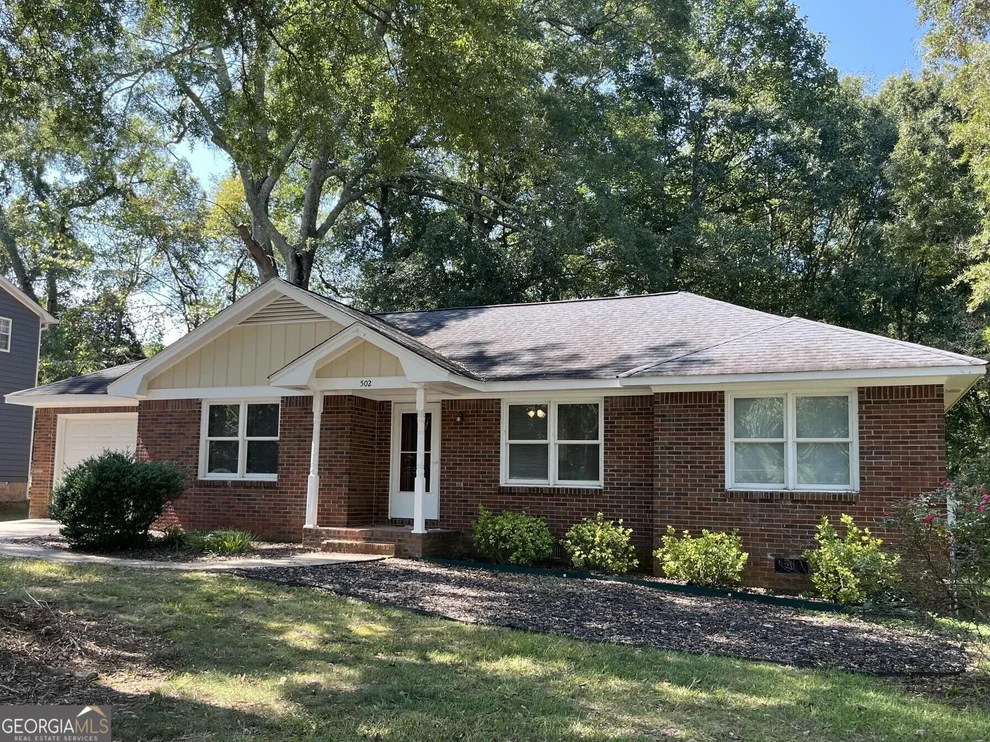 Unit for sale at 502 Chestnut Lane, Monroe, GA 30655