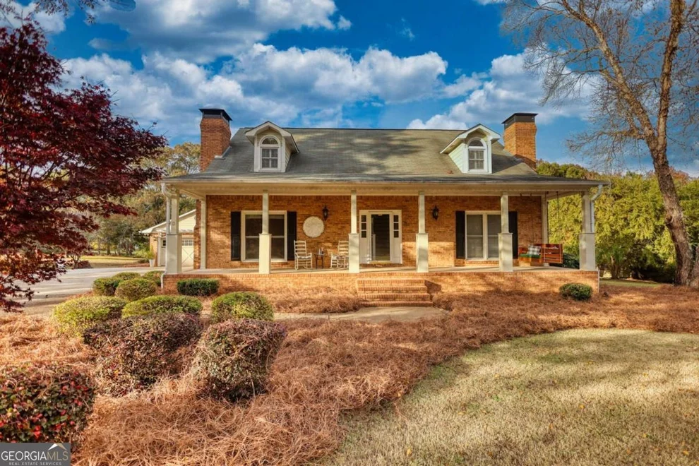 Unit for sale at 131 Upchurch Drive, Mcdonough, GA 30252