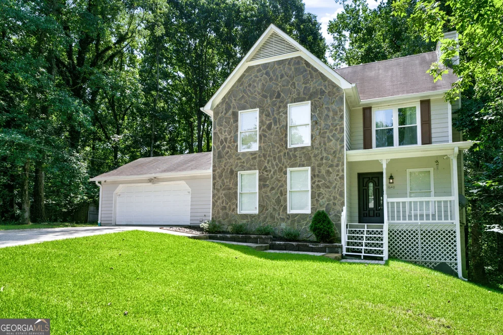 Unit for sale at 1640 Riverview Court, Auburn, GA 30011