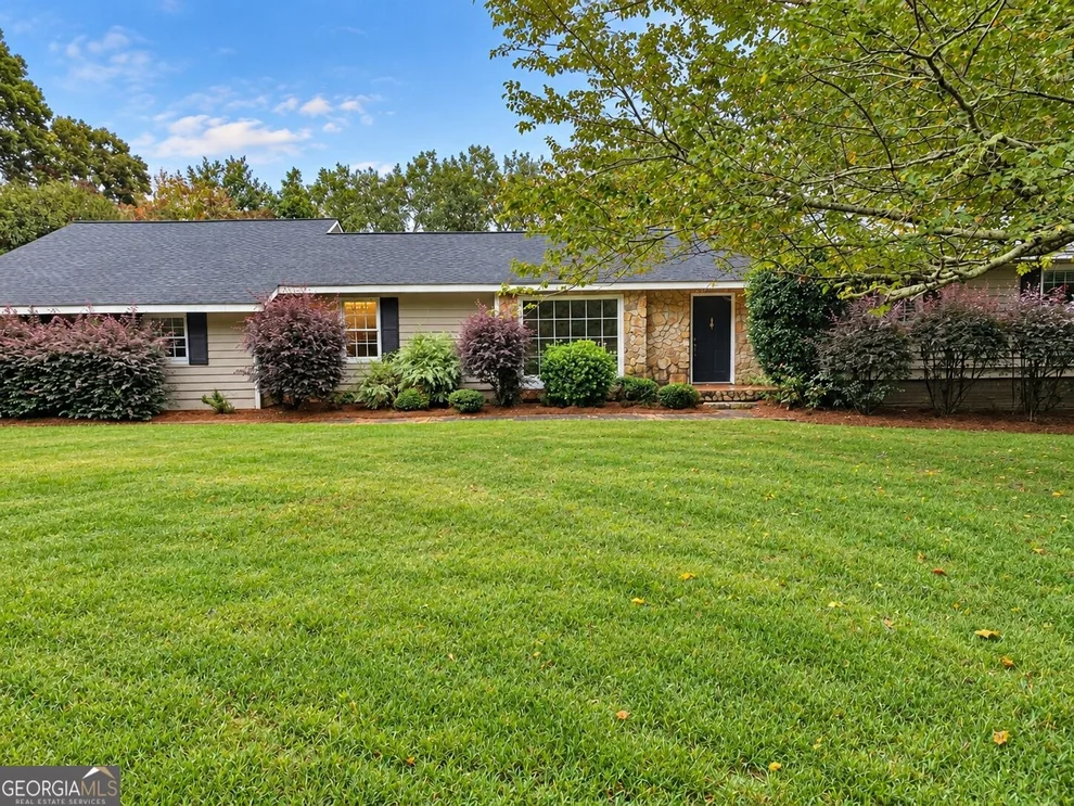 Unit for sale at 404 Ponderosa Drive, Thomaston, GA 30286