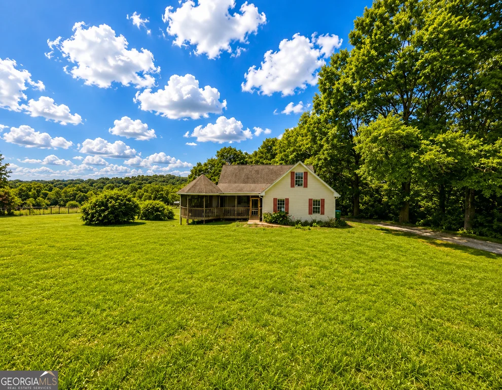 Unit for sale at 2433 Bear Creek Road, Statham, GA 30666