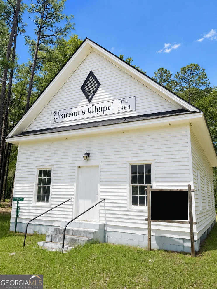 Unit for sale at 2765 Old River Road, Reidsville, GA 30453