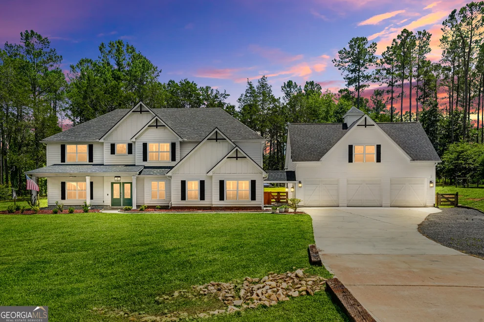 Unit for sale at 695 Dead Oak Road, Senoia, GA 30276