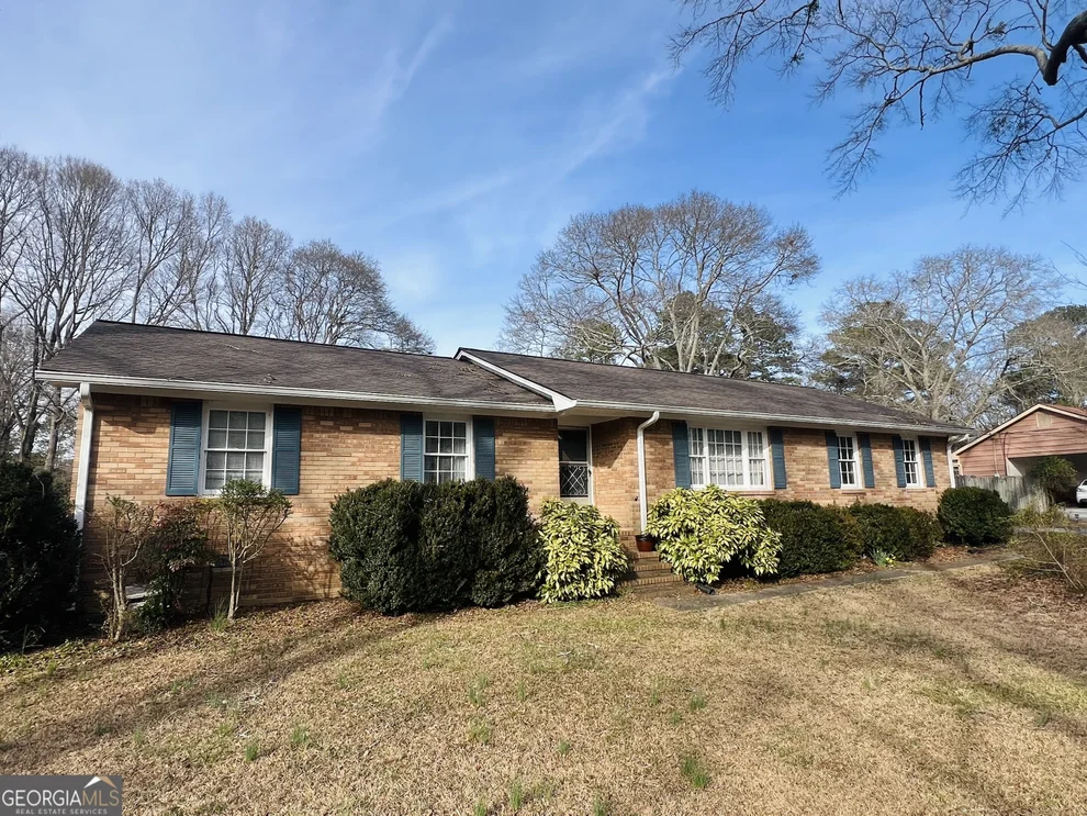 Unit for sale at 211 Clark Road, Griffin, GA 30224