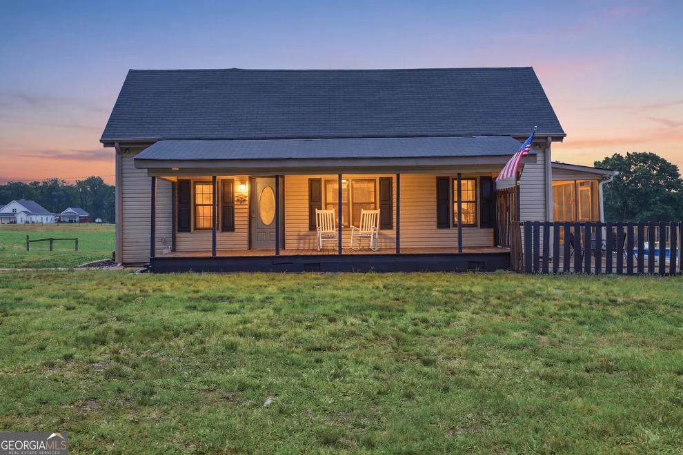 Unit for sale at 5525 Sandy Cross Road, Carnesville, GA 30521