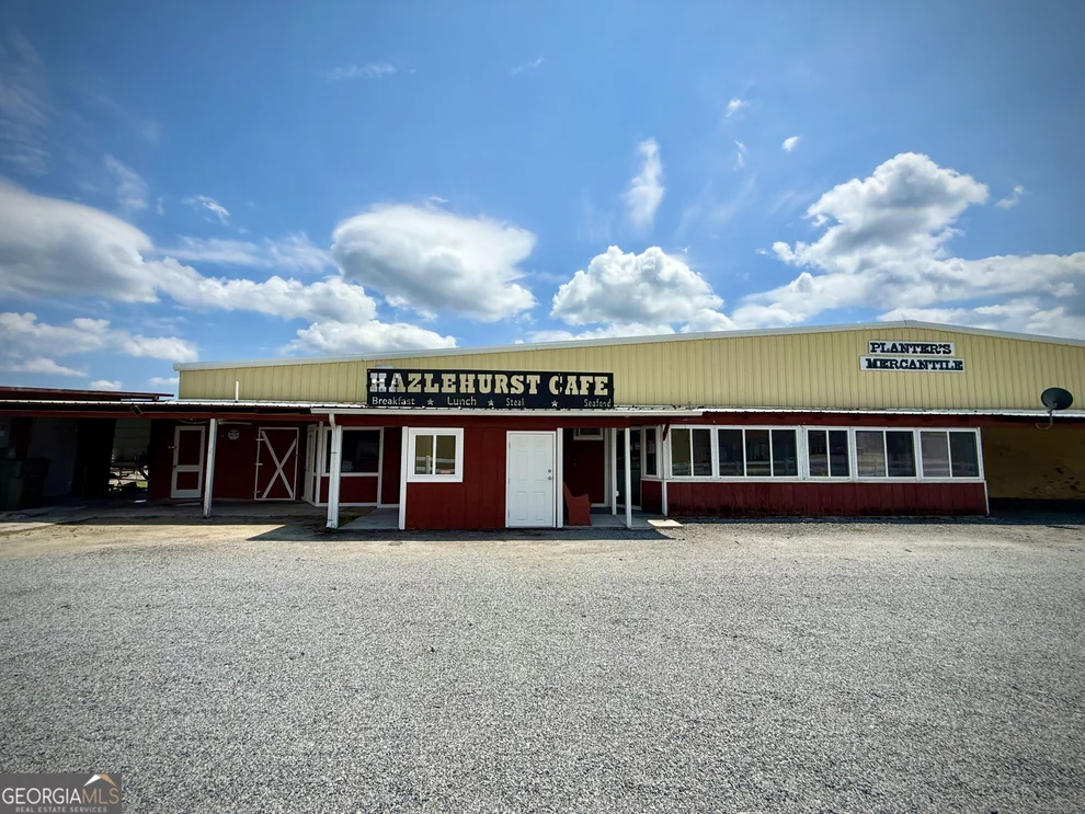 Unit for sale at 9 S Cromartie Street, Hazlehurst, GA 31539