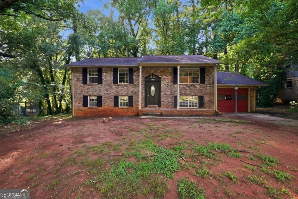 Unit for sale at 4540 Birch Ridge Trail, Stone Mountain, GA 30083