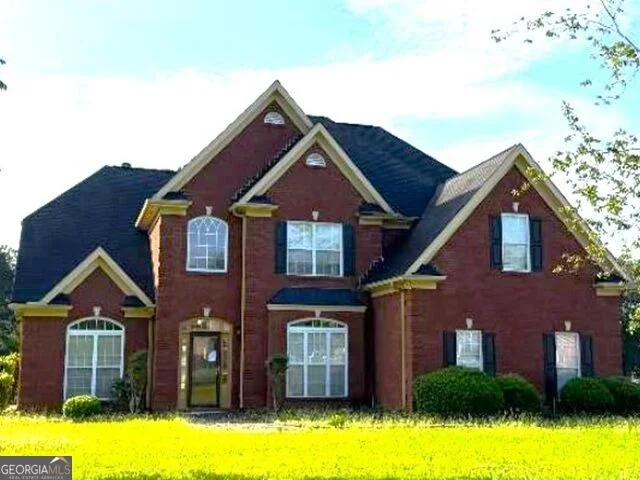Unit for sale at 2560 Oak Creek Lane, Conyers, GA 30094