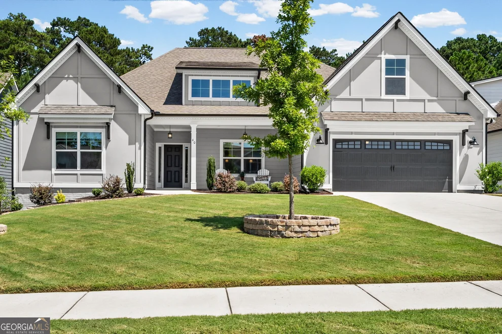 Unit for sale at 40 Oakhurst Trail, Sharpsburg, GA 30277