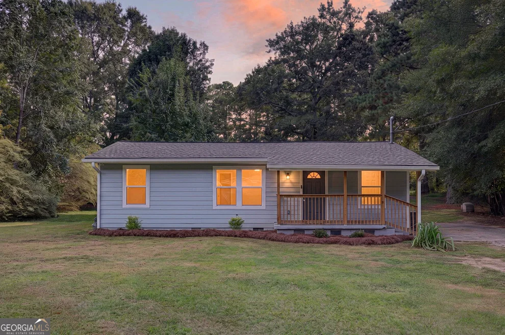 Unit for sale at 34 Pickens Drive, Griffin, GA 30223