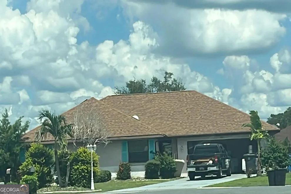 Unit for sale at 300 Thorn Hill Place, Sun City Center, FL 33573