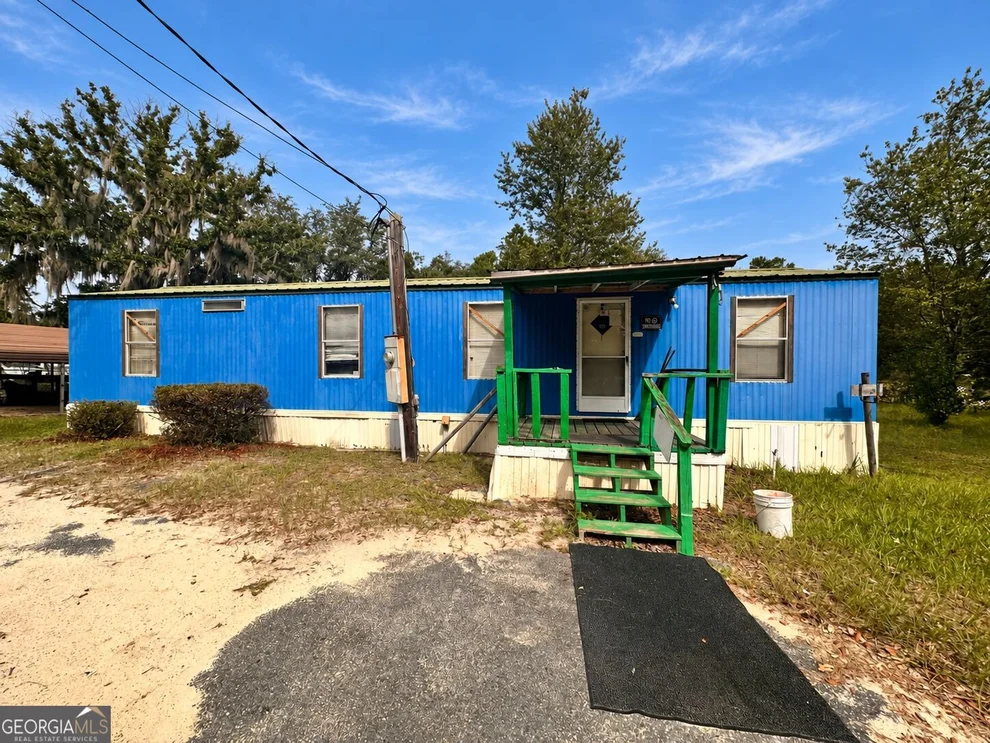 Unit for sale at 6979 Oak Ridge Circle, Blackshear, GA 31516