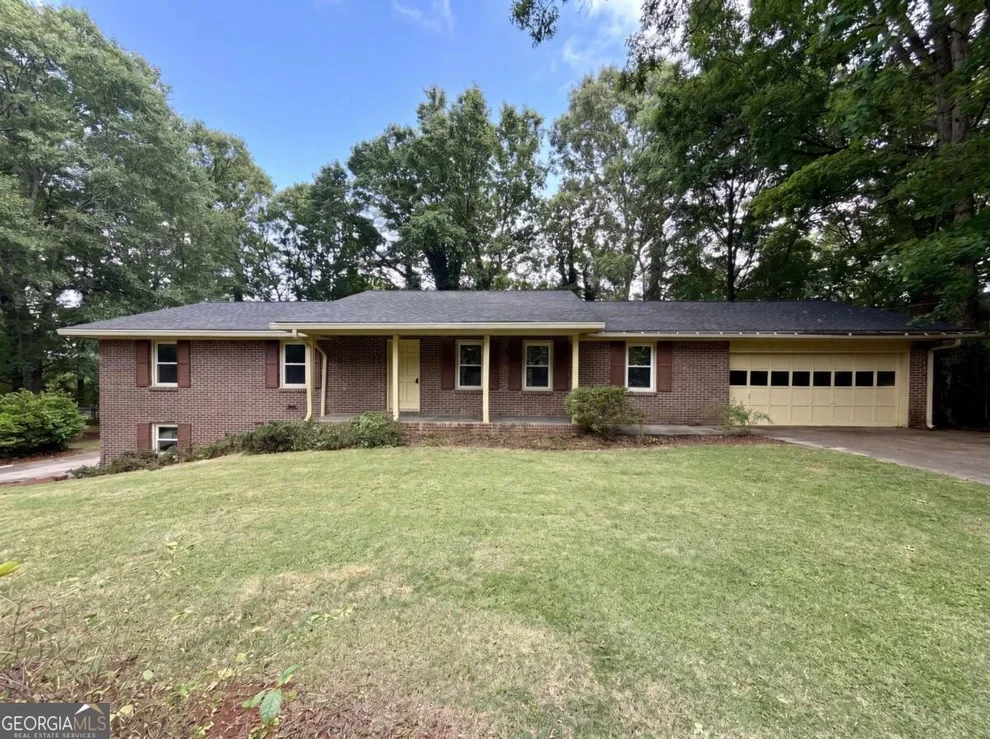 Unit for sale at 4402 N Shore Lane, Norcross, GA 30093