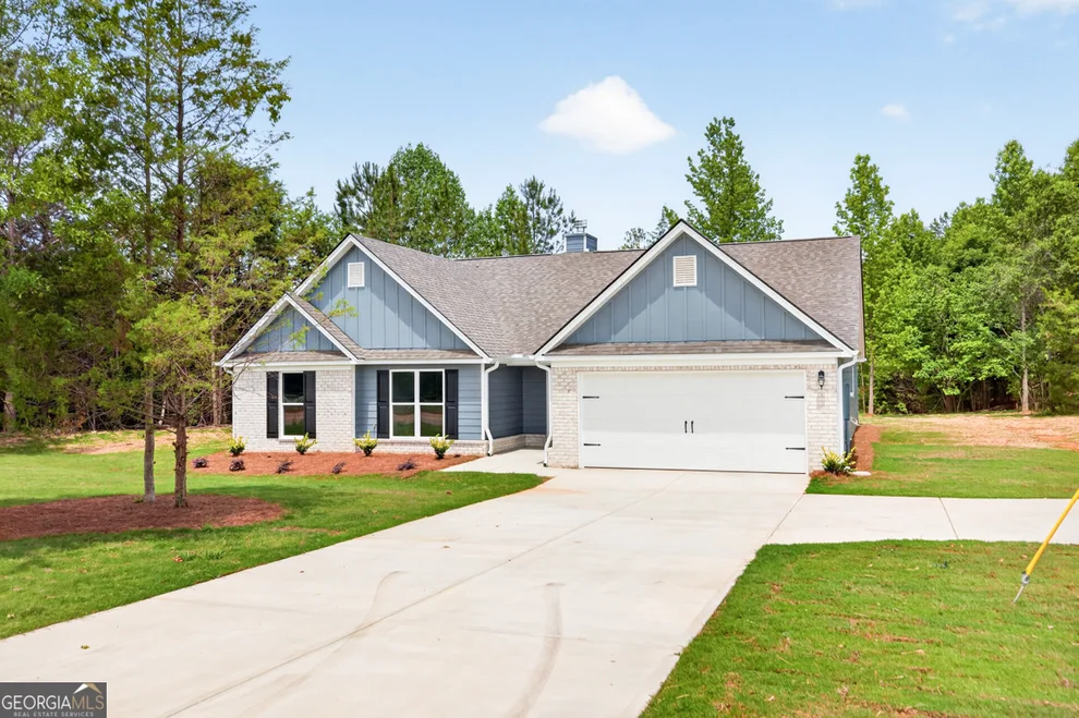 Unit for sale at 230 Airport Road, Canon, GA 30520
