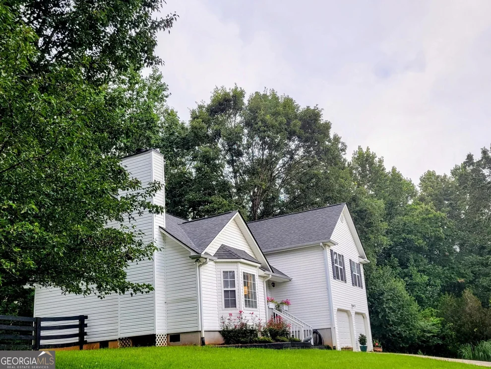 Unit for sale at 391 Pinewood Place, Dahlonega, GA 30533
