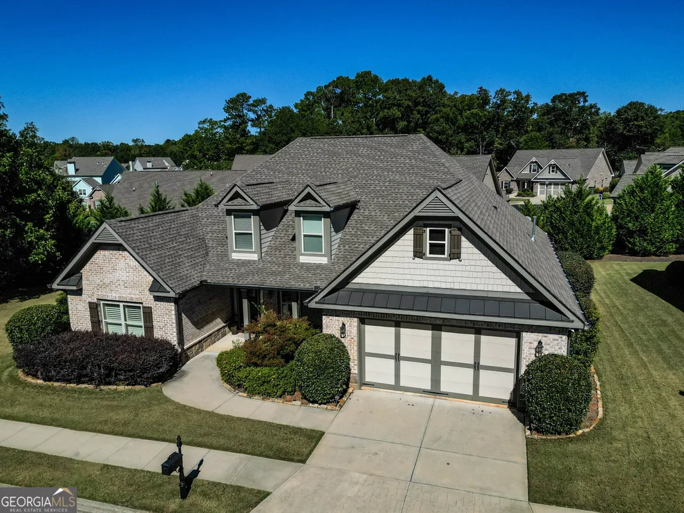 Unit for sale at 810 Legends Drive, Monroe, GA 30655