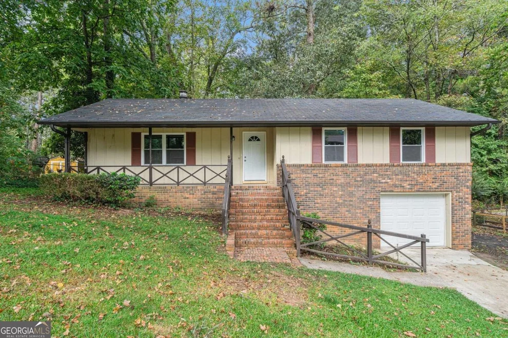 Unit for sale at 1513 Spruce Ridge Way, Stone Mountain, GA 30083